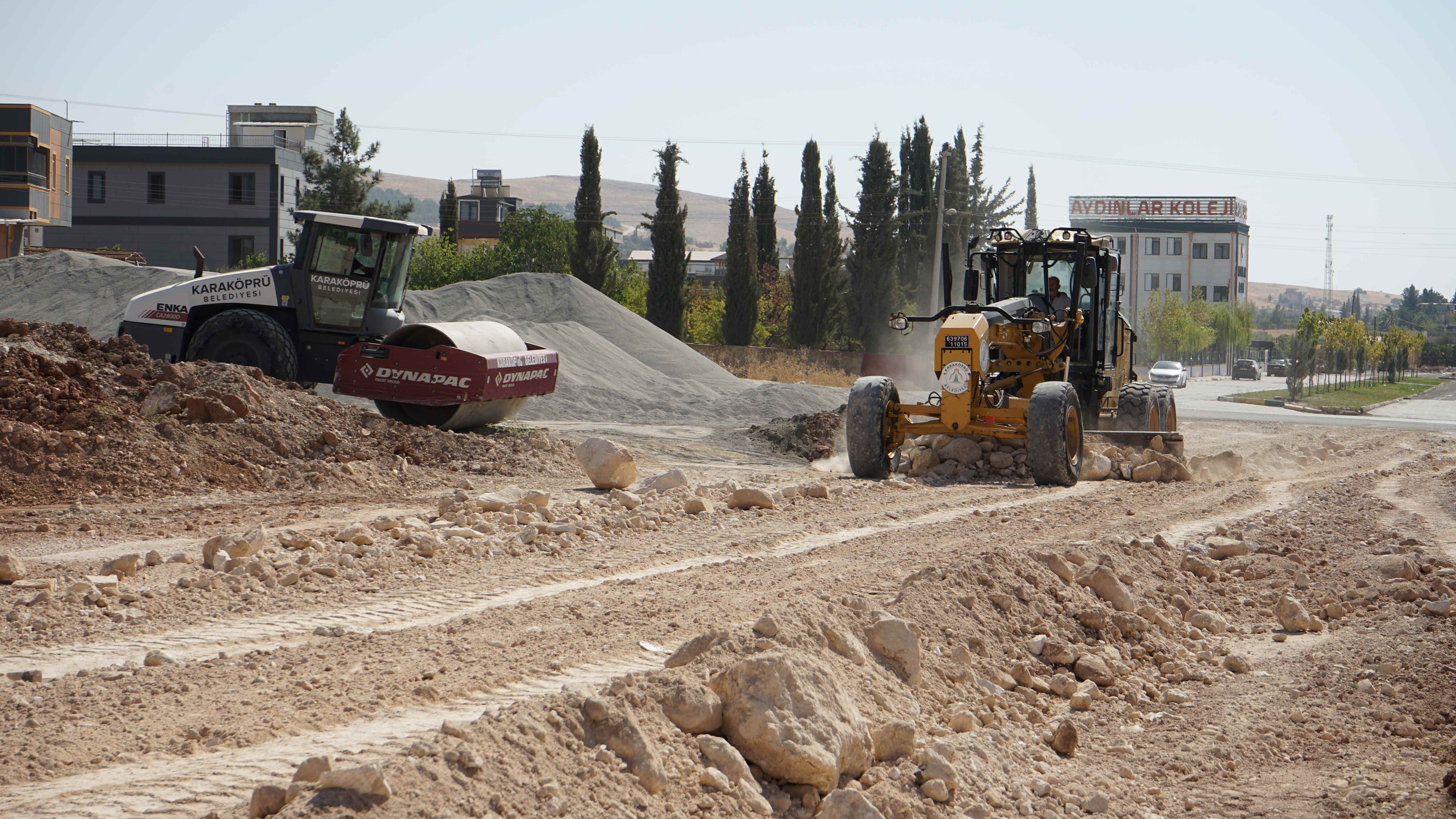 Karaköprü'de üst yapı çalışmalarıyla yeni yollar hizmete sunuluyor