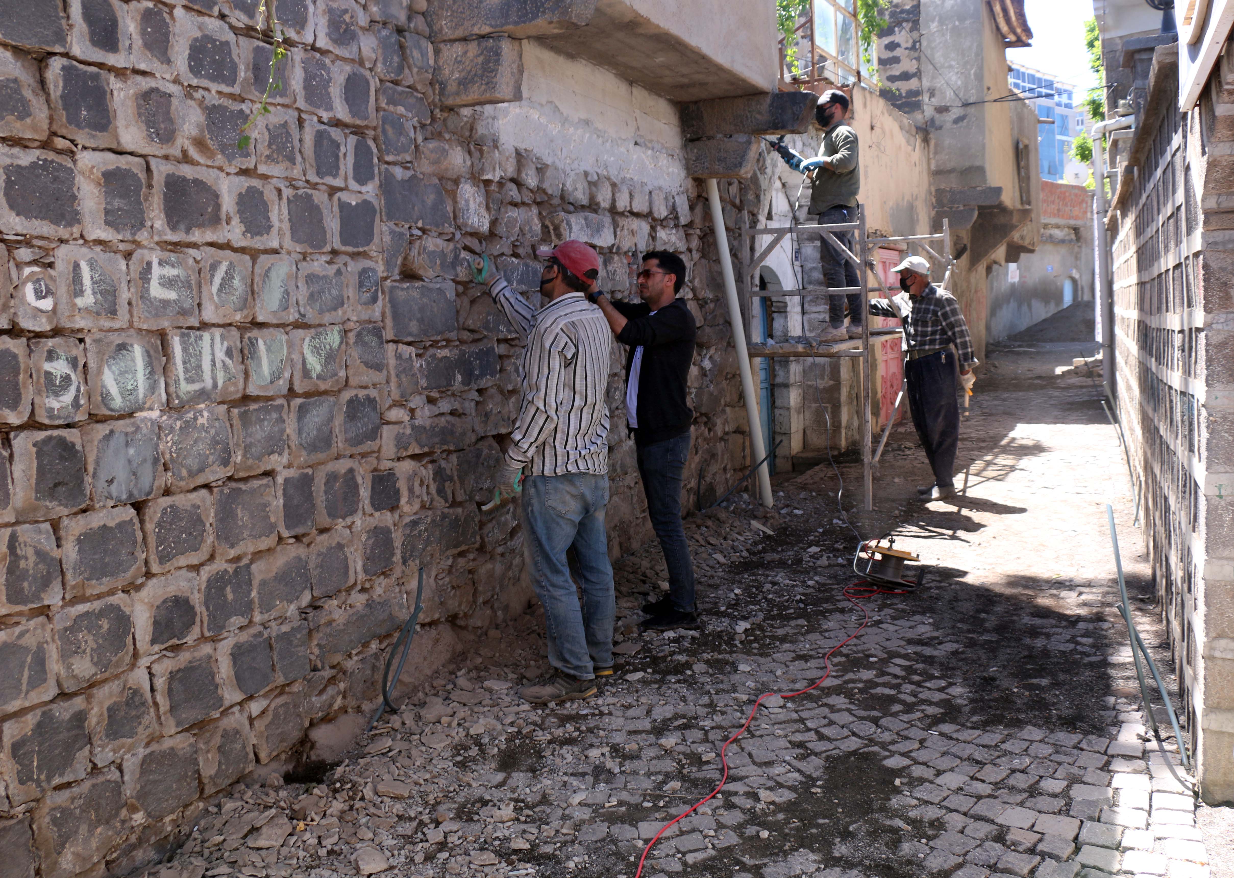 Siverek'te tarihi sokaklar restore ediliyor