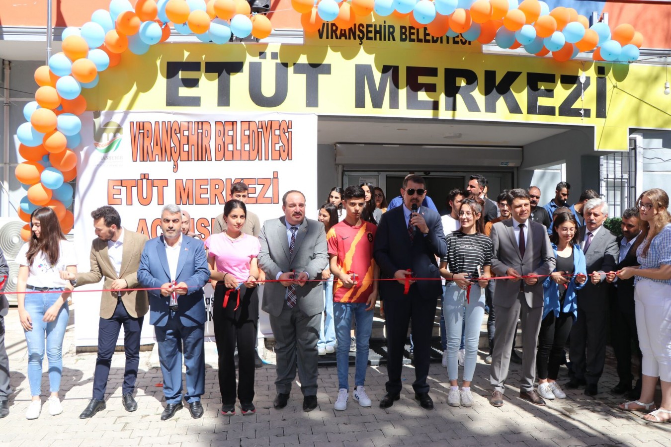 Viranşehir'de etüt merkezinin resmi açılışı yapıldı